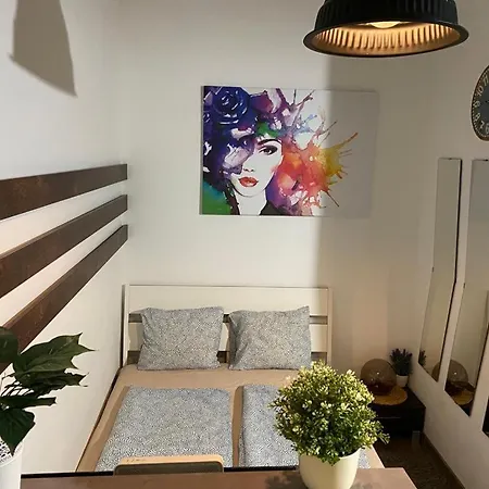 Διαμέρισμα Parliament *